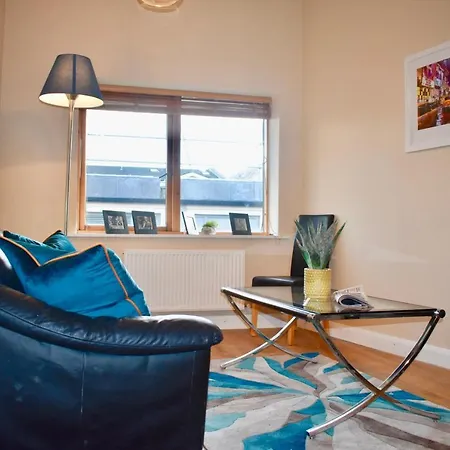 Newly Refurbished 2 Bedroom In Temple Bar * Dublin
